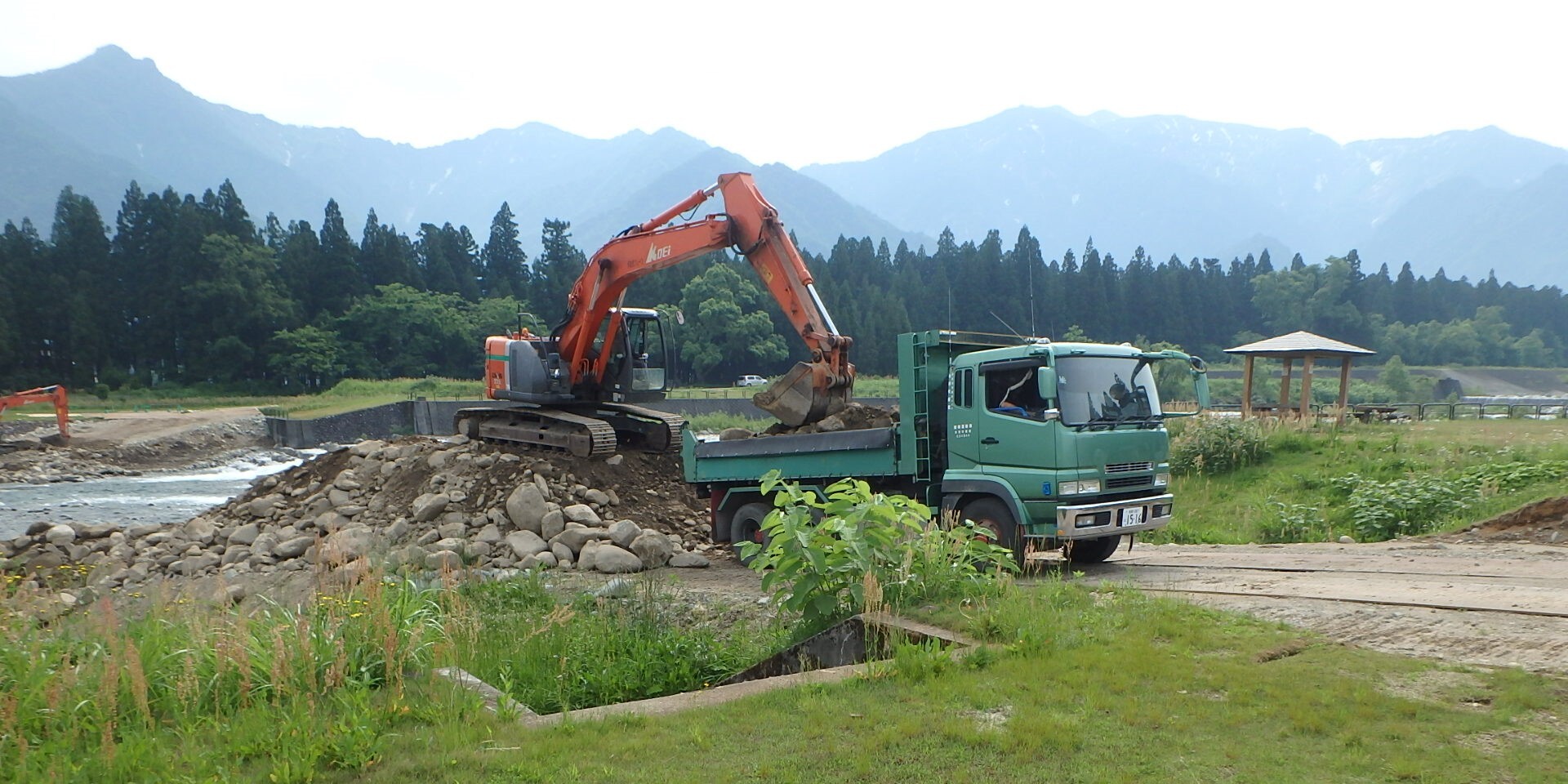 登川河川整備｜株式会社吉澤組